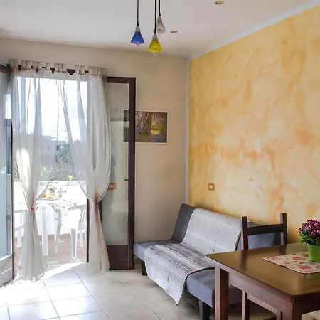 Borgo Latino- Localo 3*