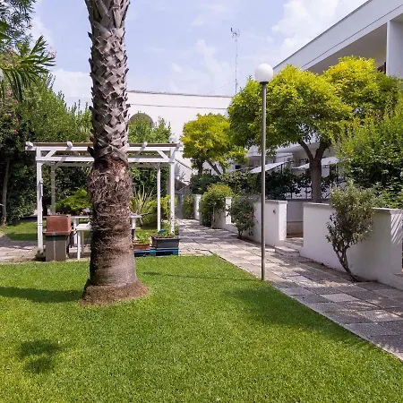 Apartmanhotel Borgo Latino- Localo