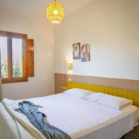 Borgo Latino- Localo